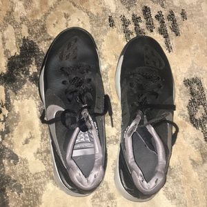 Nike volleyball shoes